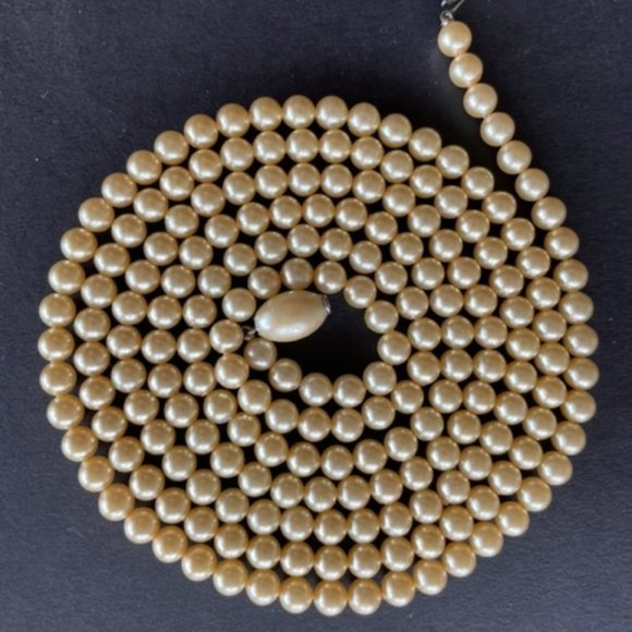 Long Pearl Necklace - Picture 1 of 4